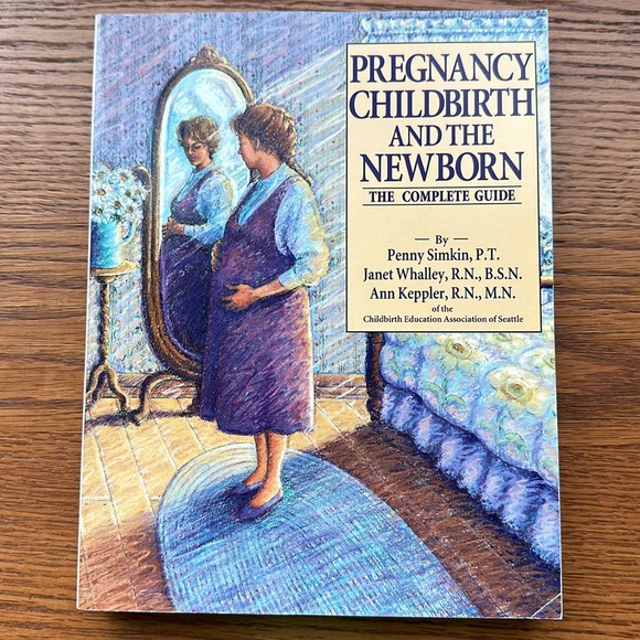 Three books: pregnancy childbirth and newborn - Picture 2 of 4